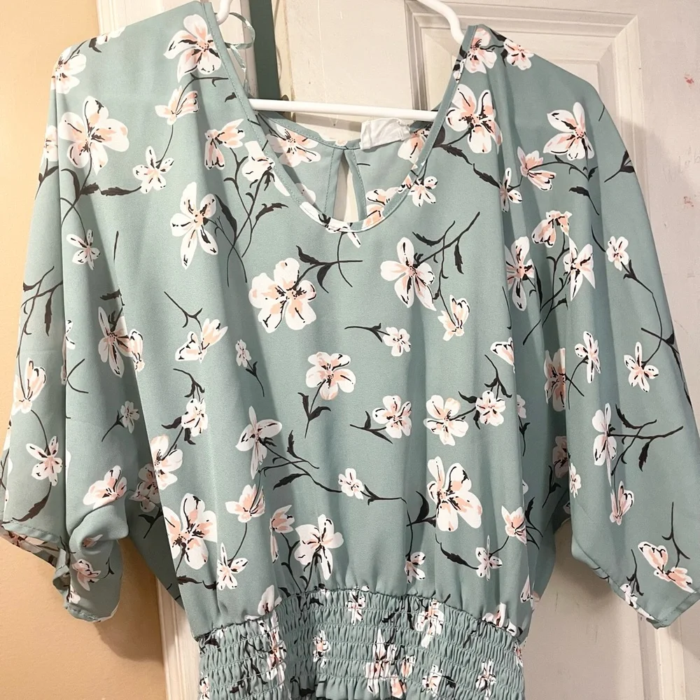 SIENNA SKY, XS, Sage Green - Picture 1 of 1